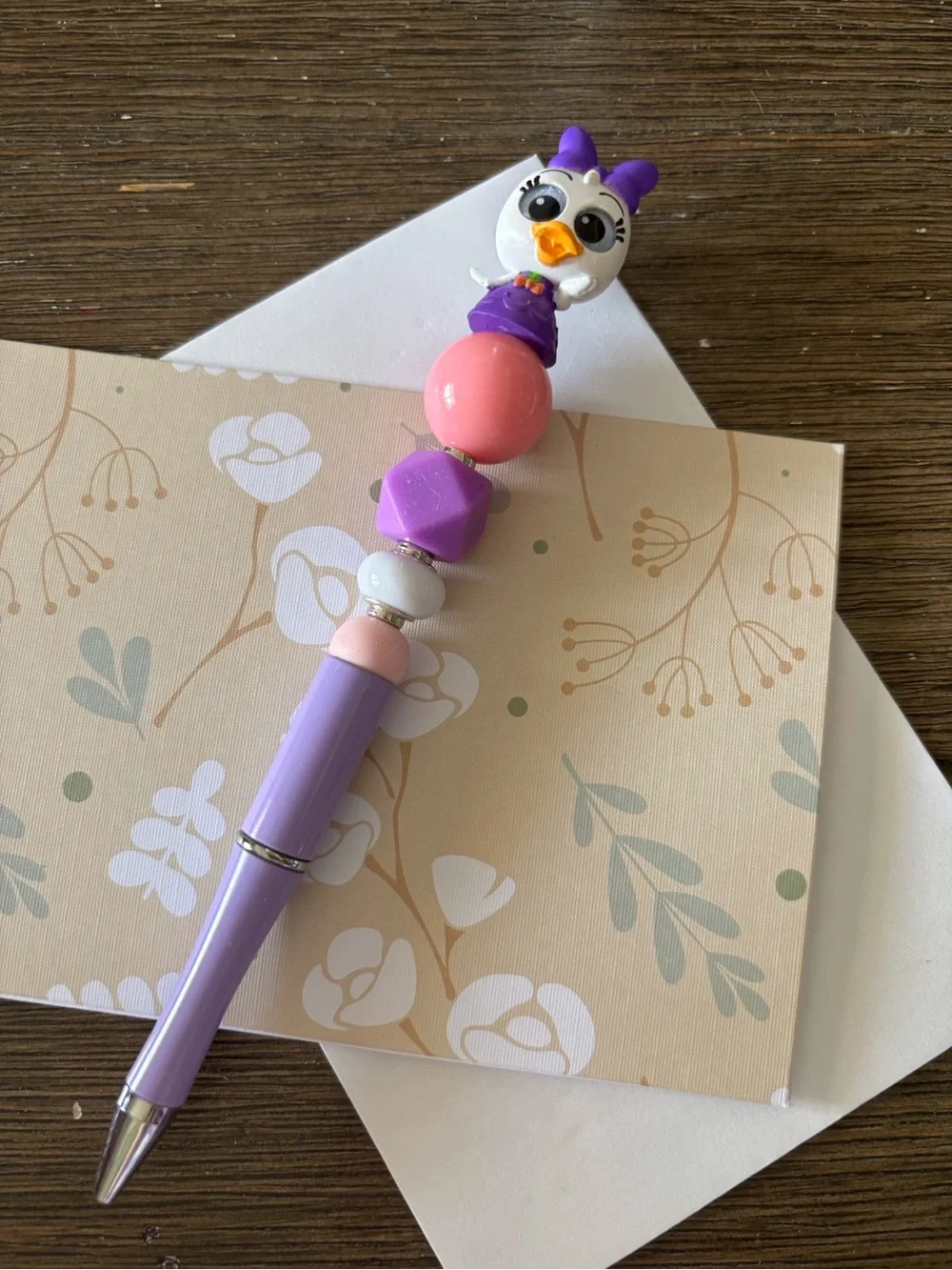 Disney Doorables: Mickey Mouse & Friends: Daisy Duck Halloween handmade Bead Pen